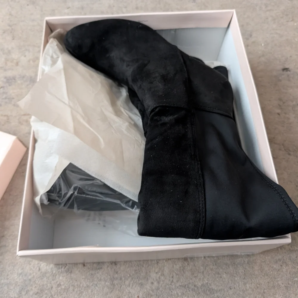 Chinese Laundry Black Over the Knee Boots Size 7.5